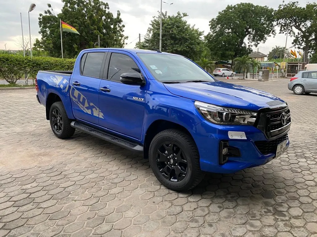 Jenspak Car Rentals - car photo 1