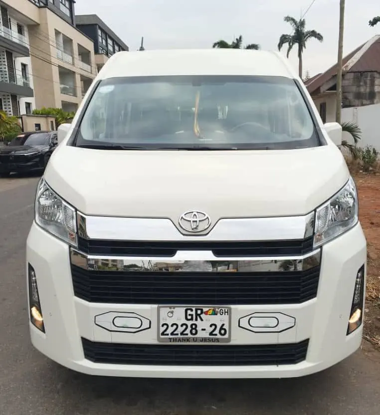 Toyota Hiace minibus, Mostlovez Car Rentals