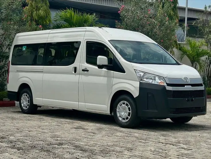Toyota Hiace van, MyAirportPickup
